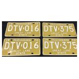 Two 1970 matching license plate pairs