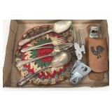 Vintage kitchen items lot