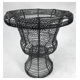Wire plant basket
