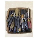 Flat screwdriver lot 107