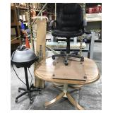 Blow out lot: table, grill, office chair, box