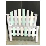 Picket fence little girl bed
