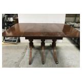 Duncan Phyfe style drop leaf table