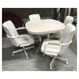 Dining table w/ 4 chairs and leaf