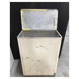 Maid of Honor galvanized metal laundry tub