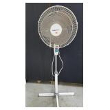 Standing fan