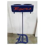 Detoit Tigers metal cupholder and hanger stand
