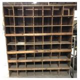 Hardware display shelf