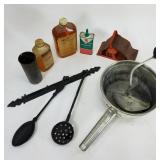 Vintage housewares set