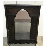Minibar with glass shelves on casters