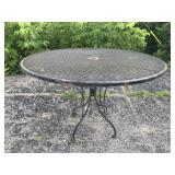Metal mesh top patio table