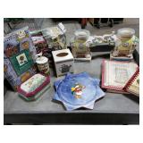 Lot of home and kitchen decor