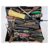 Tool lot with screw drivers