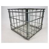 Bordens metal crate