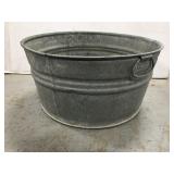 Galvanized washtub