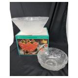 2 punch bowls and box set