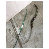 Pearson Golden Knight recurve bow & green bow