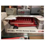 Case International Pto Side Discharge Spreader