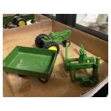 John Deere Tractor Wagon