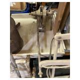 Large Metal Vise