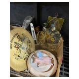 Knickknacks And Collectors Plates Animal Decor