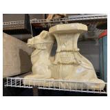 Camel Pedestal Heavy Table Shelf Stand