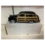 Diecast Metal 1949 Ford Woody Wagon