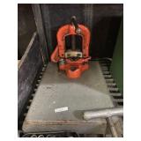 Ridge Pipe Cutter Vise
