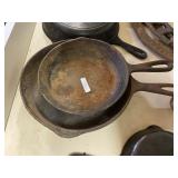 Cast-Iron Skillets One With Heat Rim