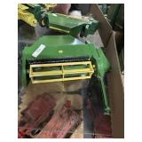 Ertl John Deere Die Cast Combine Metal