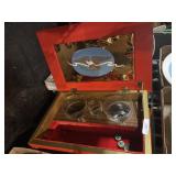 Old Kentucky Tavern Shot Glass Set Wooden Box