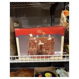 harvest crossing procelein lighted house