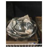 metal/stainless mixing bowls (x4)