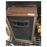speakers (2)