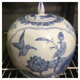 humming bird jar with lid