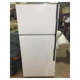 18.2 cu ft GE refrigerator- doors open to the