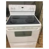 Frigidaire glass top electric stove (clean)