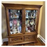 Thomasville Curio/Display Cabinet w/2 Drawers