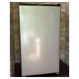 Frigidaire Dorm Refrigerator