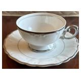 Teacups and Saucers - Harmony House Teacups and Saucers - Harmony House