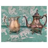 2 Vintage Pitchers 2 Vintage Pitchers
