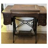 Singer Pedal Sewing Machine w/Cast Iron Base