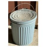 10 Gallon Reeves Dover Ohio Metal Trash Can