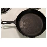 Martin Stove and Range Co. No. 8 Cast Iron Skillet