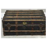 Antique Steam Trunk w/Tray Insert