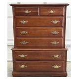 Chest on Chest - 7 Drawers