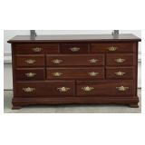 11 Drawer Dressser w/Mirror