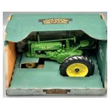 ERTL 1/16 John Deere 1937 Model 'B' Tractor #5904