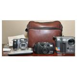 Vtg Film & Digital Cameras w Camera Bag