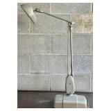 Dazor Floating Fixture